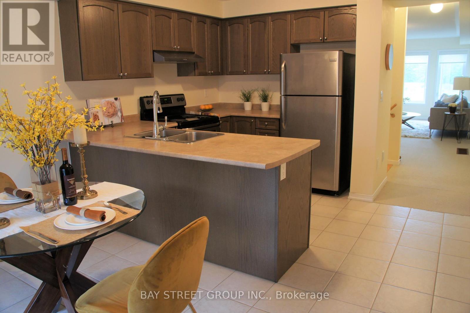 5289 Major Mackenzie Drive E, Markham, Ontario  L6C 0N3 - Photo 13 - N12318677
