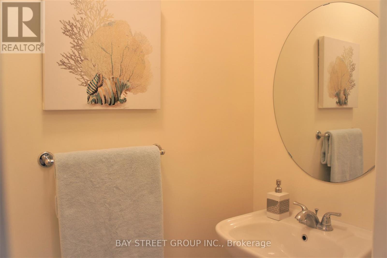 5289 Major Mackenzie Drive E, Markham, Ontario  L6C 0N3 - Photo 6 - N12318677