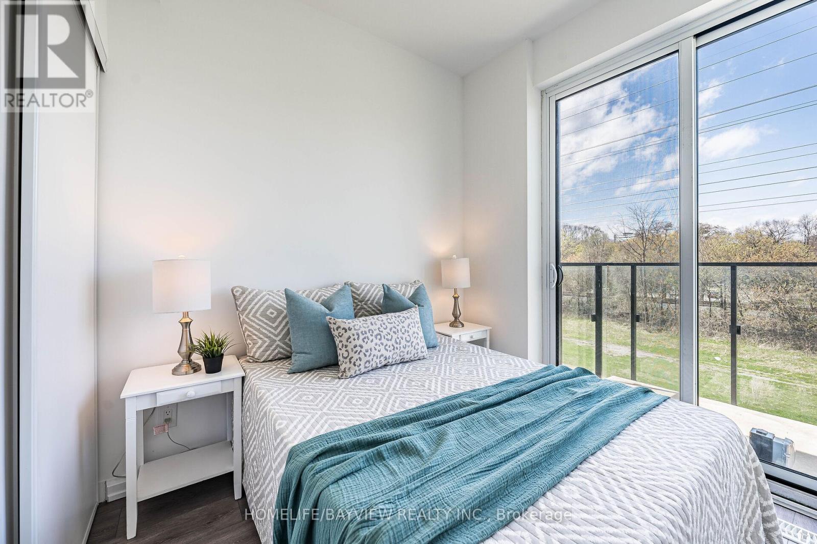 24 - 10 Brin Drive, Toronto, Ontario  M8X 0B3 - Photo 24 - W12318662