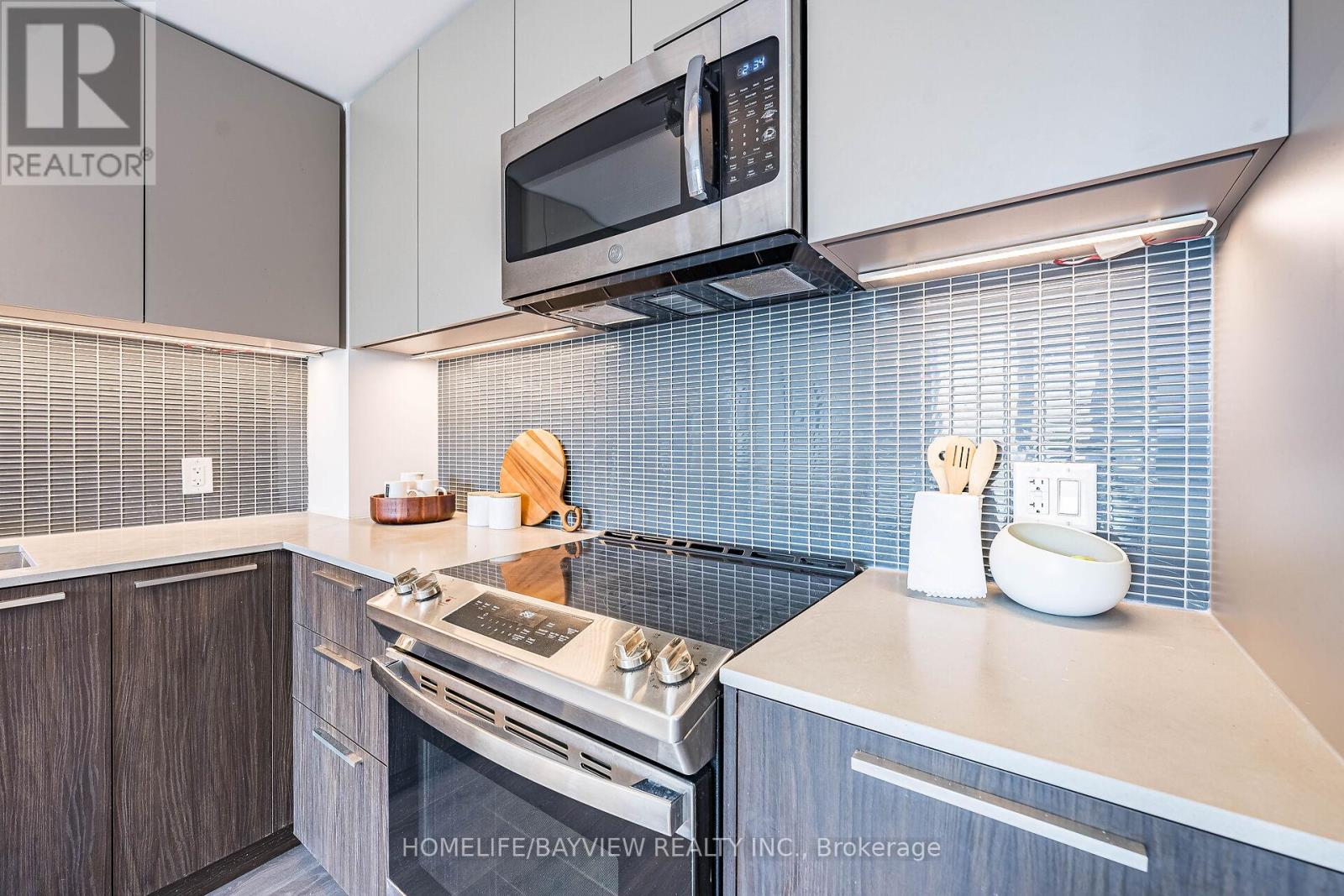 24 - 10 Brin Drive, Toronto, Ontario  M8X 0B3 - Photo 9 - W12318662