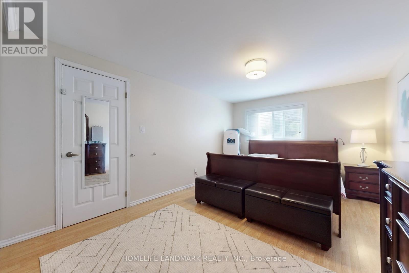 2603 Bromsgrove Road, Mississauga, Ontario  L5J 1M1 - Photo 17 - W12318666