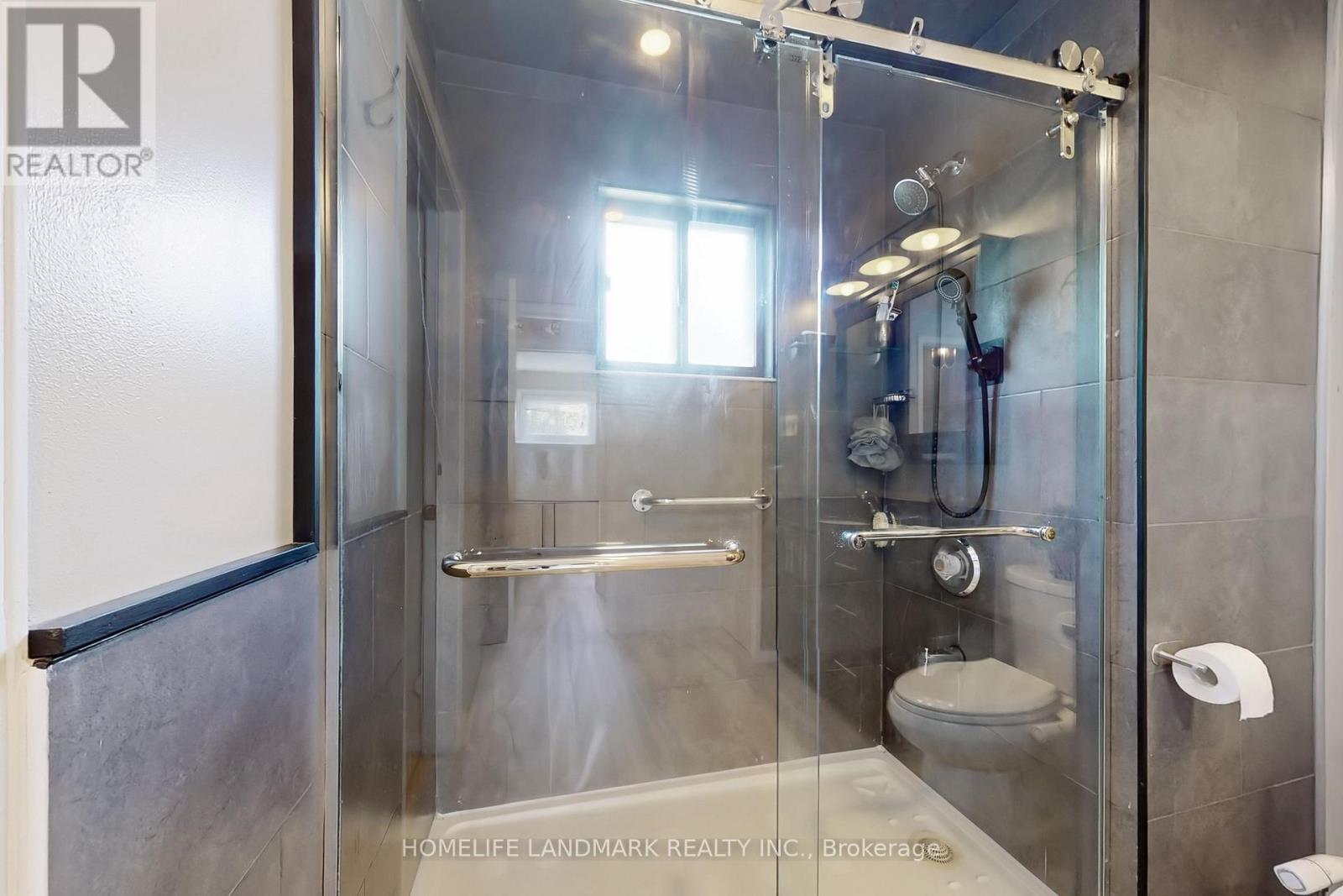 2603 Bromsgrove Road, Mississauga, Ontario  L5J 1M1 - Photo 20 - W12318666