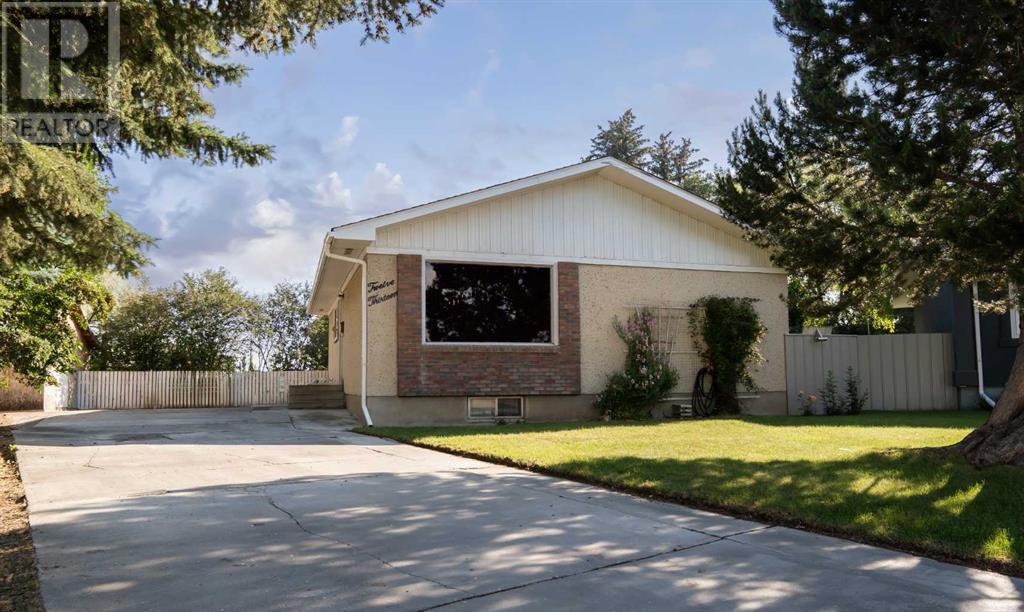 Property at 1213 Ventura Place N image 1