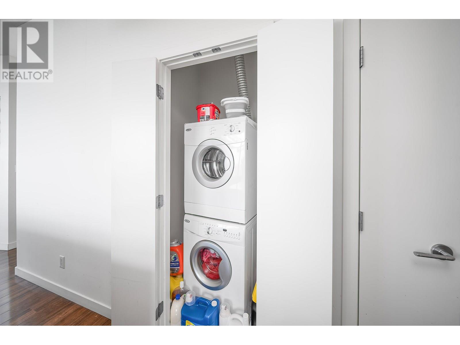 2207 4815 Eldorado Mews, Vancouver, British Columbia  V5R 0B2 - Photo 7 - R3019560