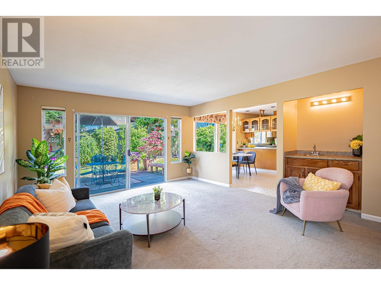Property at 6683 LONDON COURT image 1