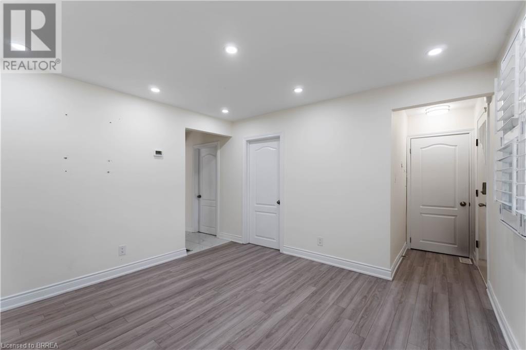 Property at 1032 MUD Street E image 5