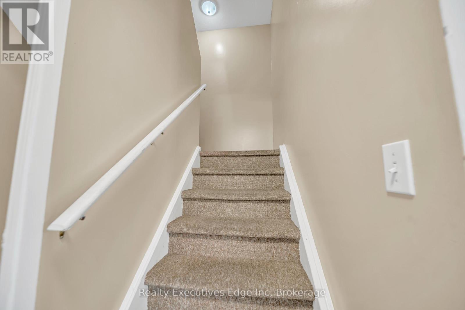 5 - 142 York Road, Guelph, Ontario  N1E 3E9 - Photo 9 - X12318759