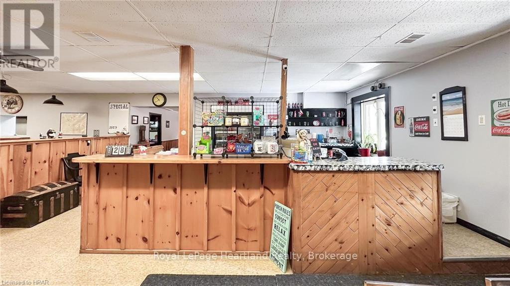 3064 Patrick Street, Howick, Ontario  N0G 1V0 - Photo 12 - X12318824