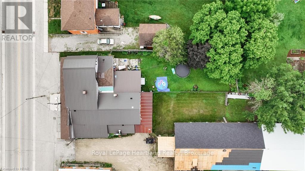 3064 Patrick Street, Howick, Ontario  N0G 1V0 - Photo 2 - X12318824