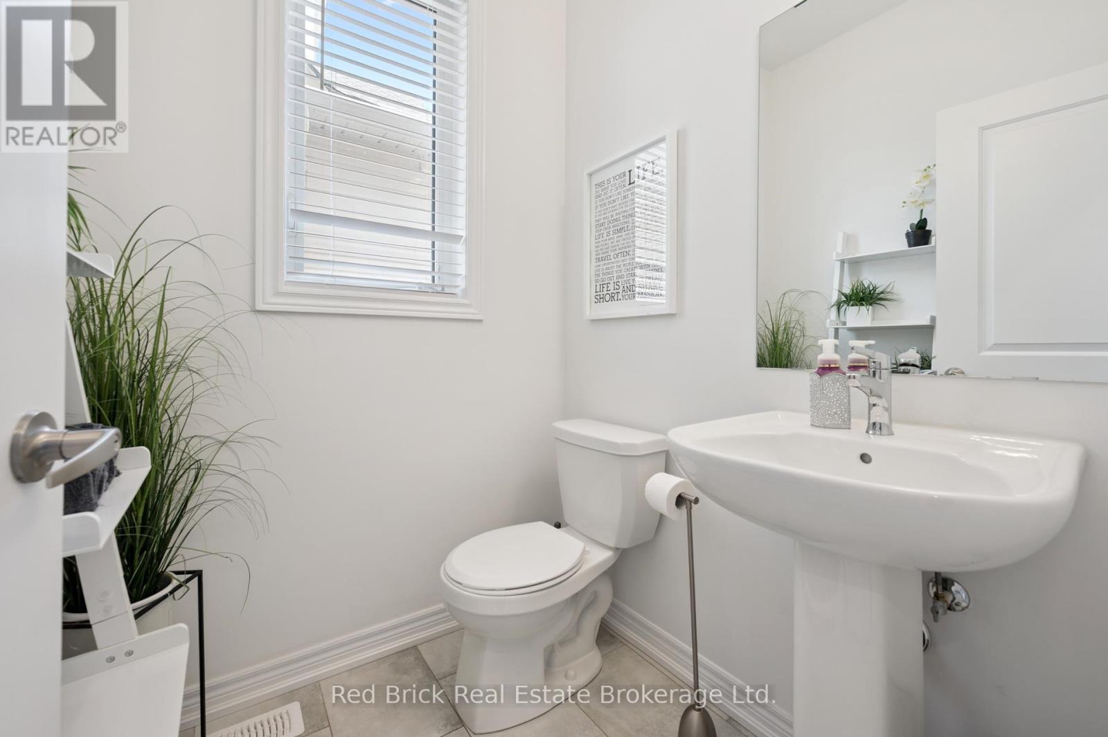 71 Harpin Way W, Centre Wellington, Ontario  N1M 0H8 - Photo 16 - X12318828