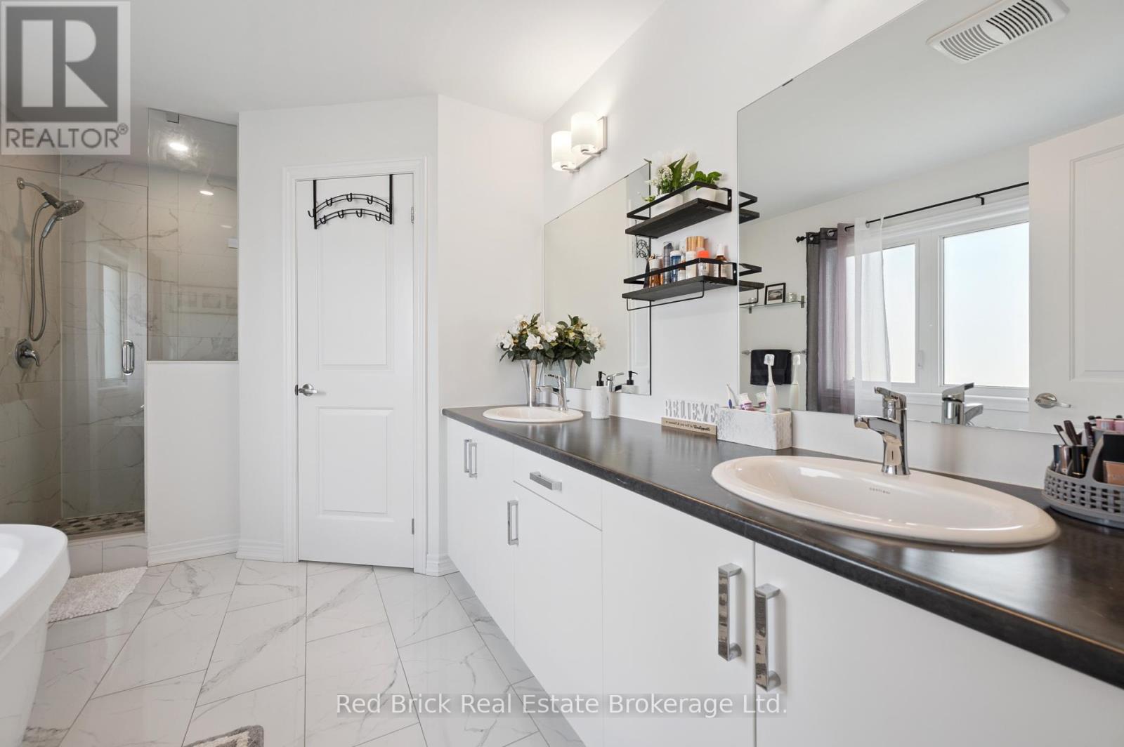 71 Harpin Way W, Centre Wellington, Ontario  N1M 0H8 - Photo 28 - X12318828
