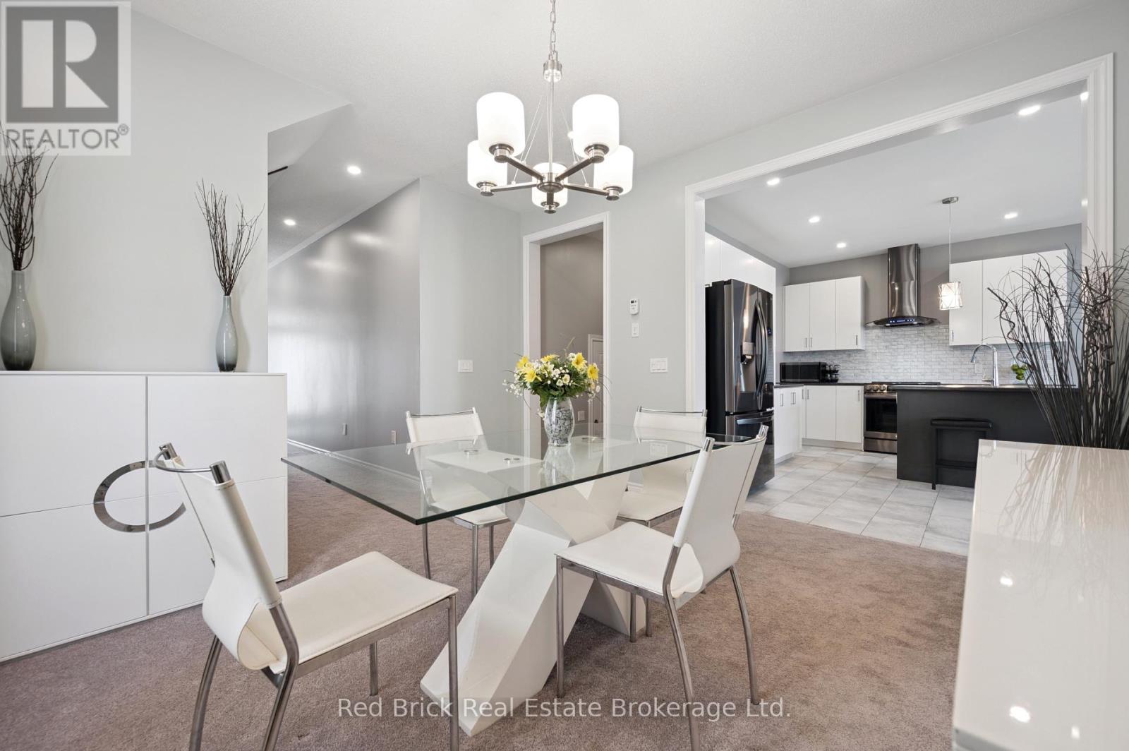 71 Harpin Way W, Centre Wellington, Ontario  N1M 0H8 - Photo 6 - X12318828