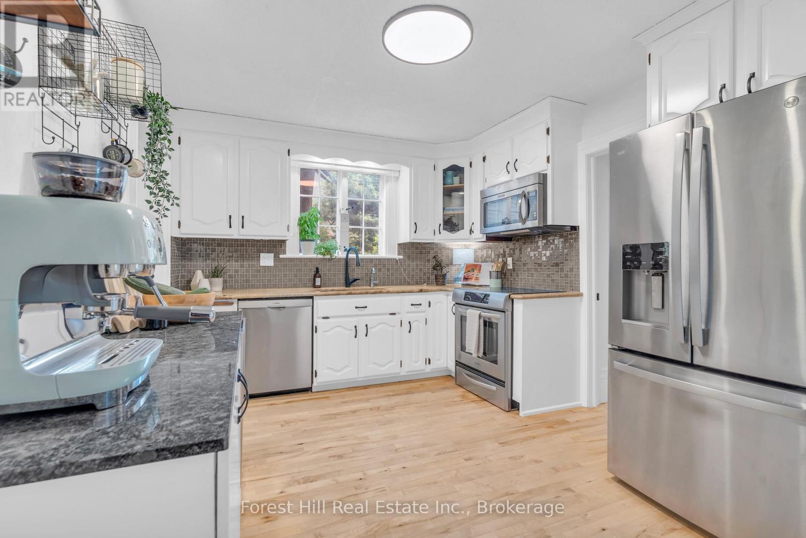 161 Herbert Street, Waterloo, Ontario  N2J 1T3 - Photo 14 - X12318833