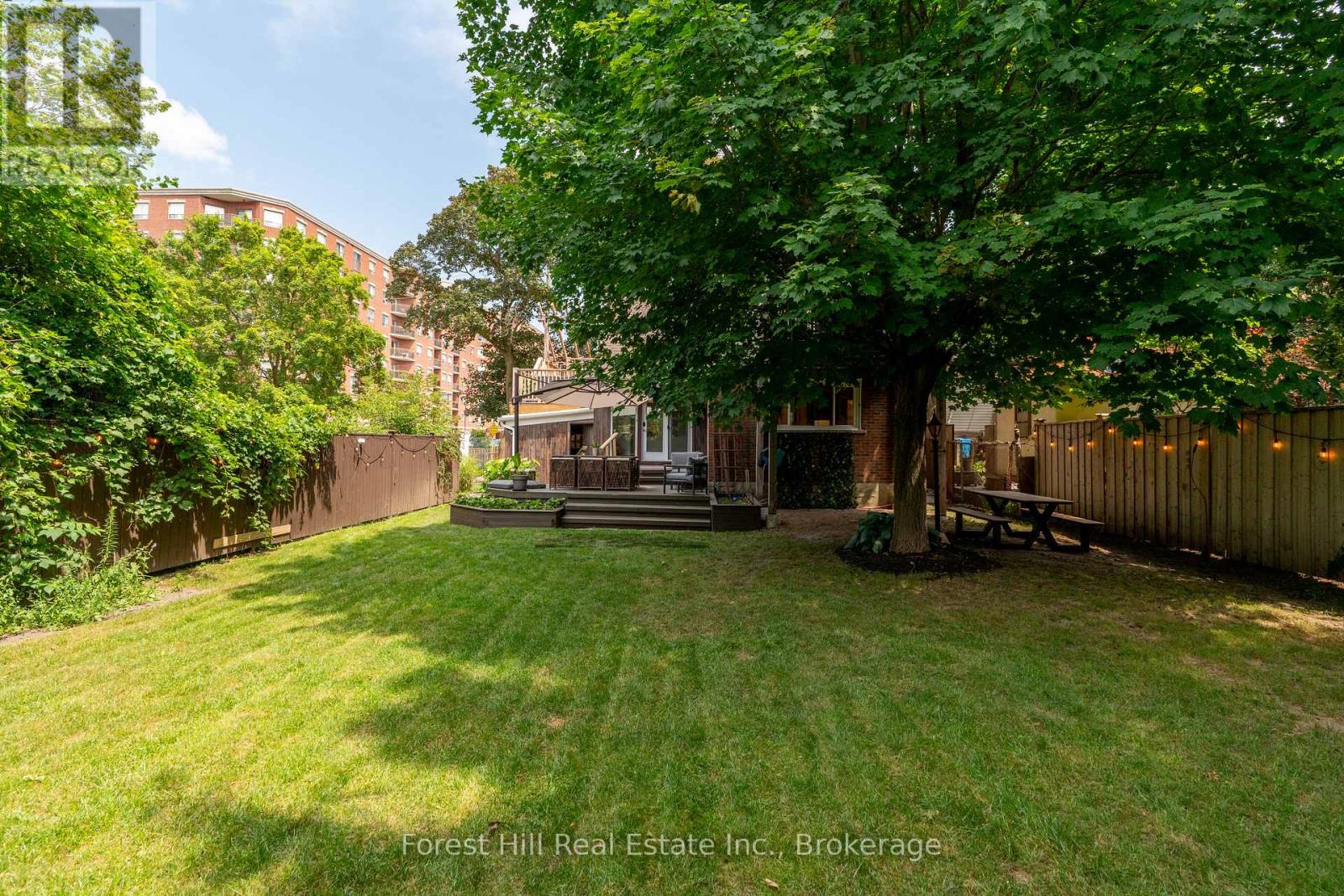 161 Herbert Street, Waterloo, Ontario  N2J 1T3 - Photo 36 - X12318833