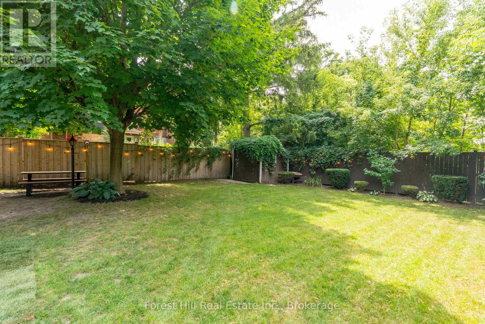 161 Herbert Street, Waterloo, Ontario  N2J 1T3 - Photo 38 - X12318833