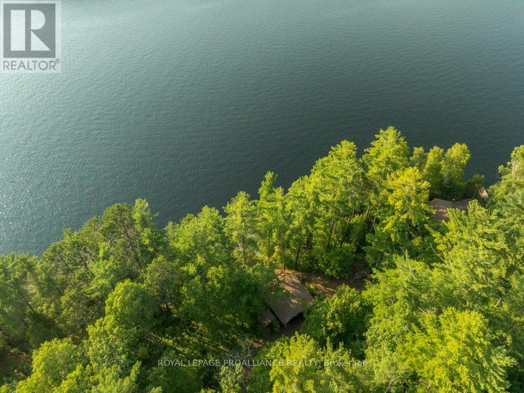 1021 Blue Jay Lane, North Frontenac, Ontario  K0H 1B0 - Photo 38 - X12318827