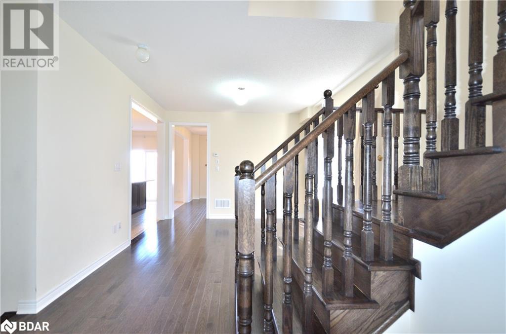 15 Forsyth Crescent, Barrie, Ontario  L4N 5K4 - Photo 2 - 40756192