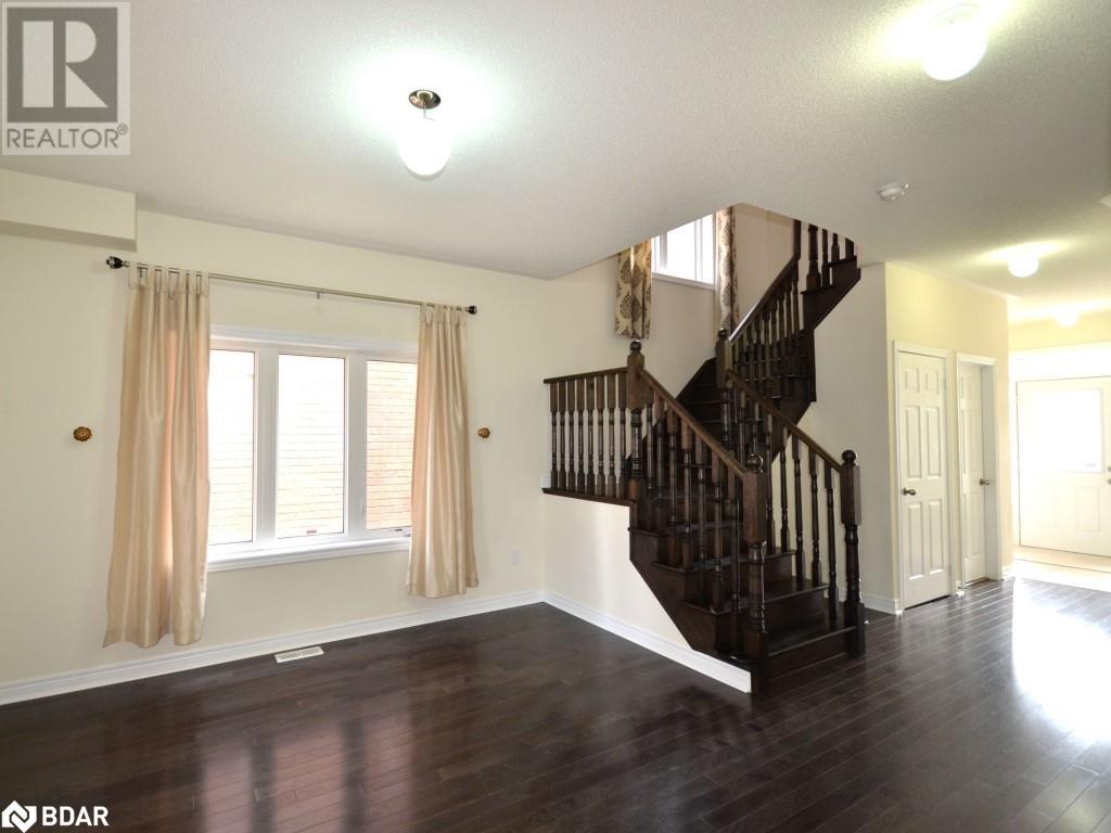 15 Forsyth Crescent, Barrie, Ontario  L4N 5K4 - Photo 3 - 40756192