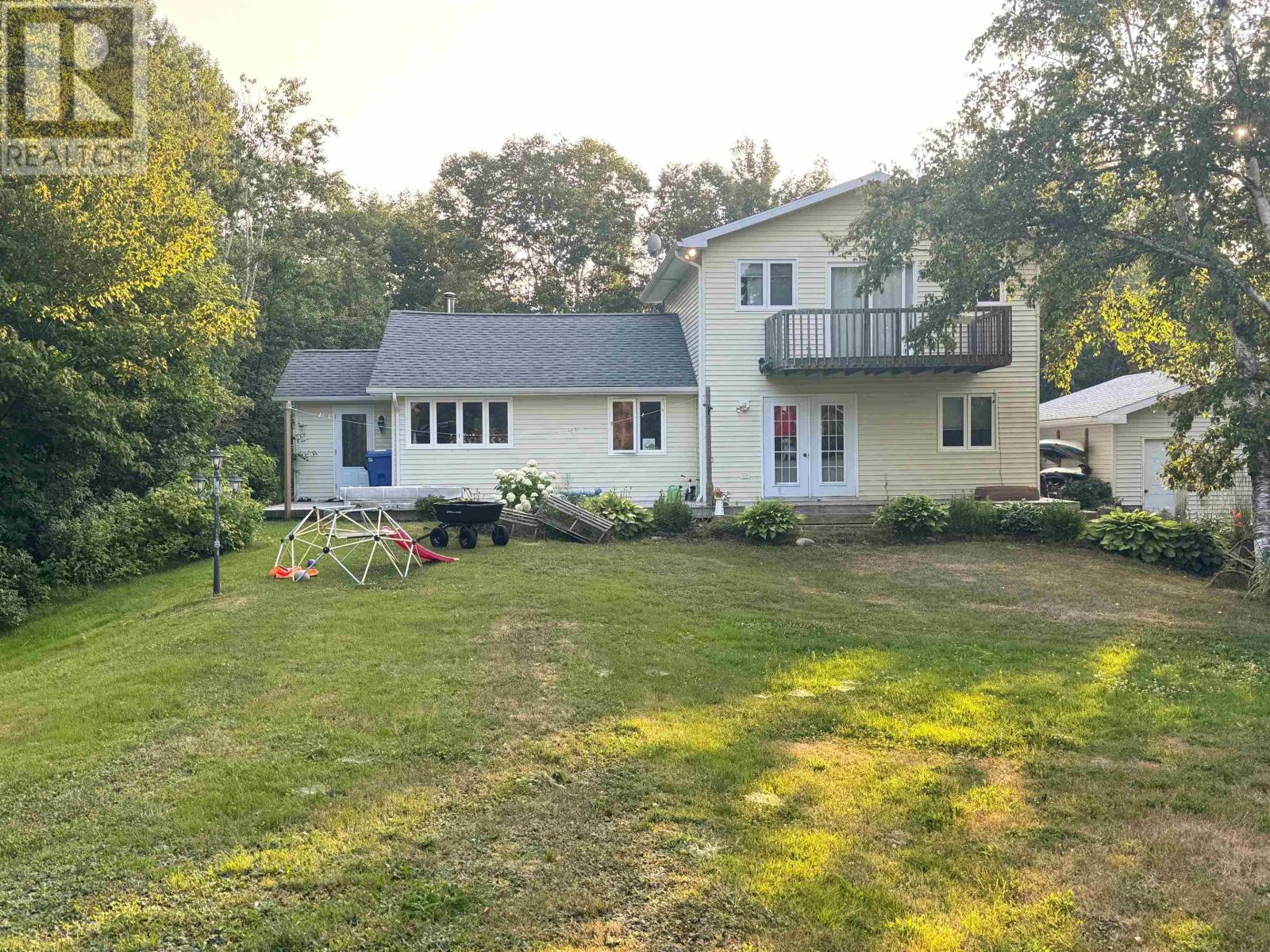 20 Youngs Road, Ingonish, Nova Scotia  B0C 1L0 - Photo 29 - 202519284