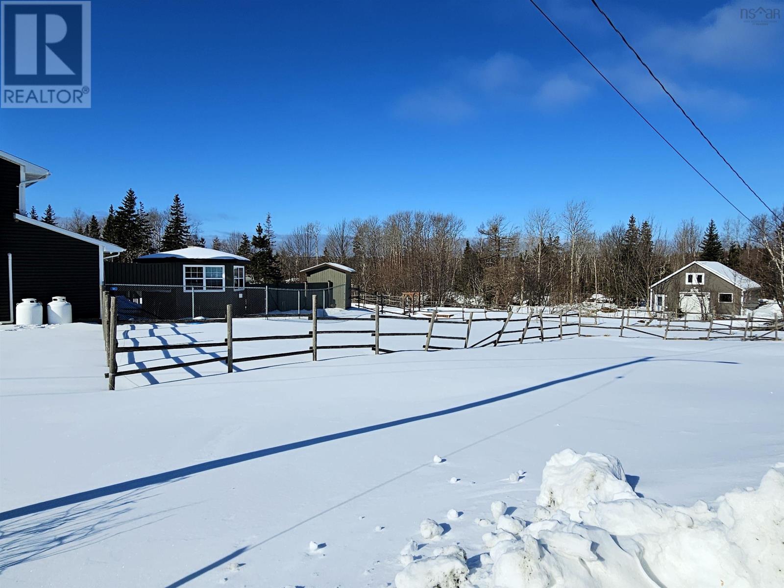 568 Seaview Drive, Upper North Sydney, Nova Scotia  B2A 3N8 - Photo 11 - 202503333