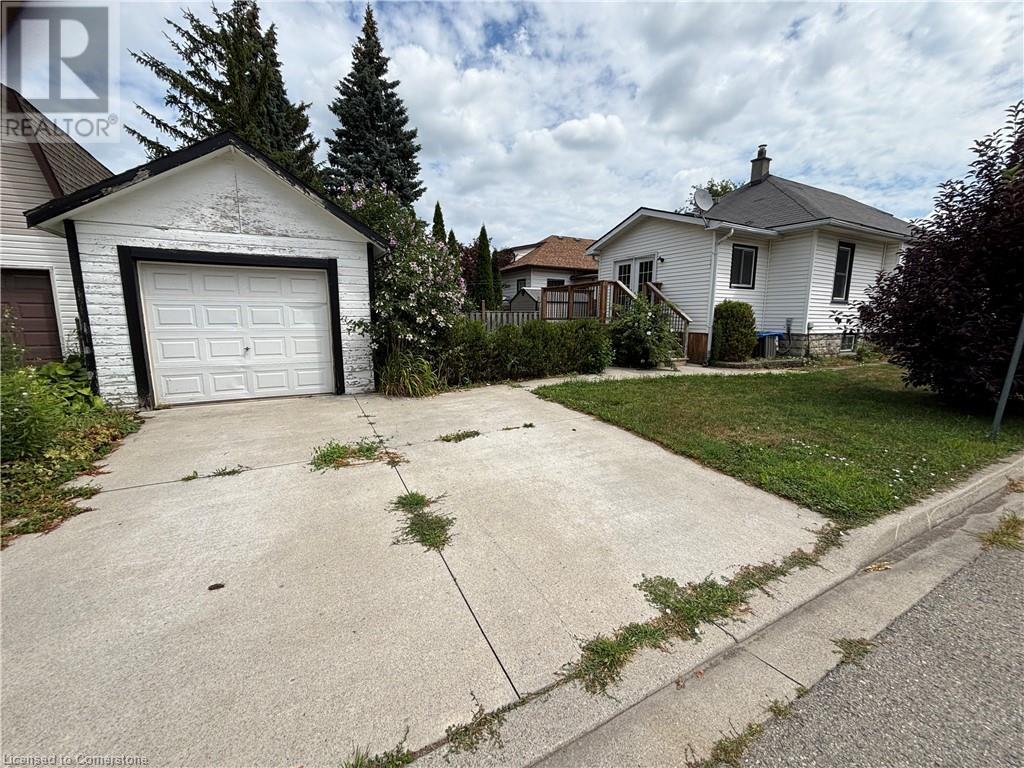 9 Grantham Avenue S, St. Catharines, Ontario  L2P 3B3 - Photo 20 - 40754874
