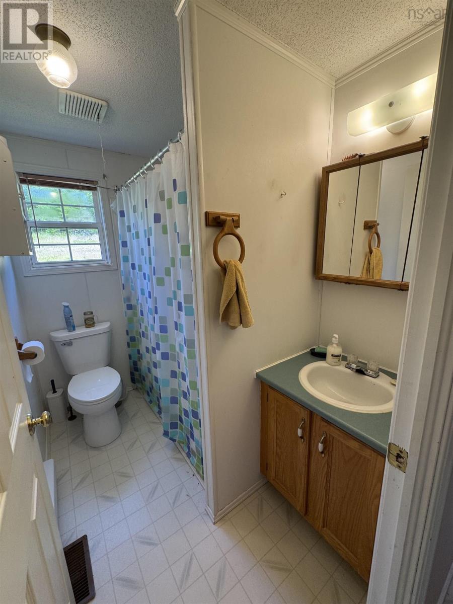 705 Lake Egmont, Lake Egmont, Nova Scotia  B0N 1Y0 - Photo 11 - 202518679