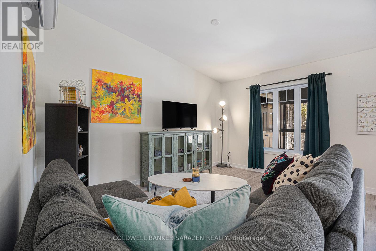 306 - 91 St Moritz Trail, Russell, Ontario  K0A 1W0 - Photo 3 - X12318785