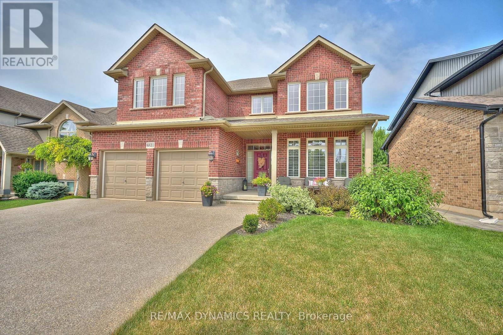 6831 St Michael Avenue, Niagara Falls, Ontario  L2H 0A2 - Photo 2 - X12318815