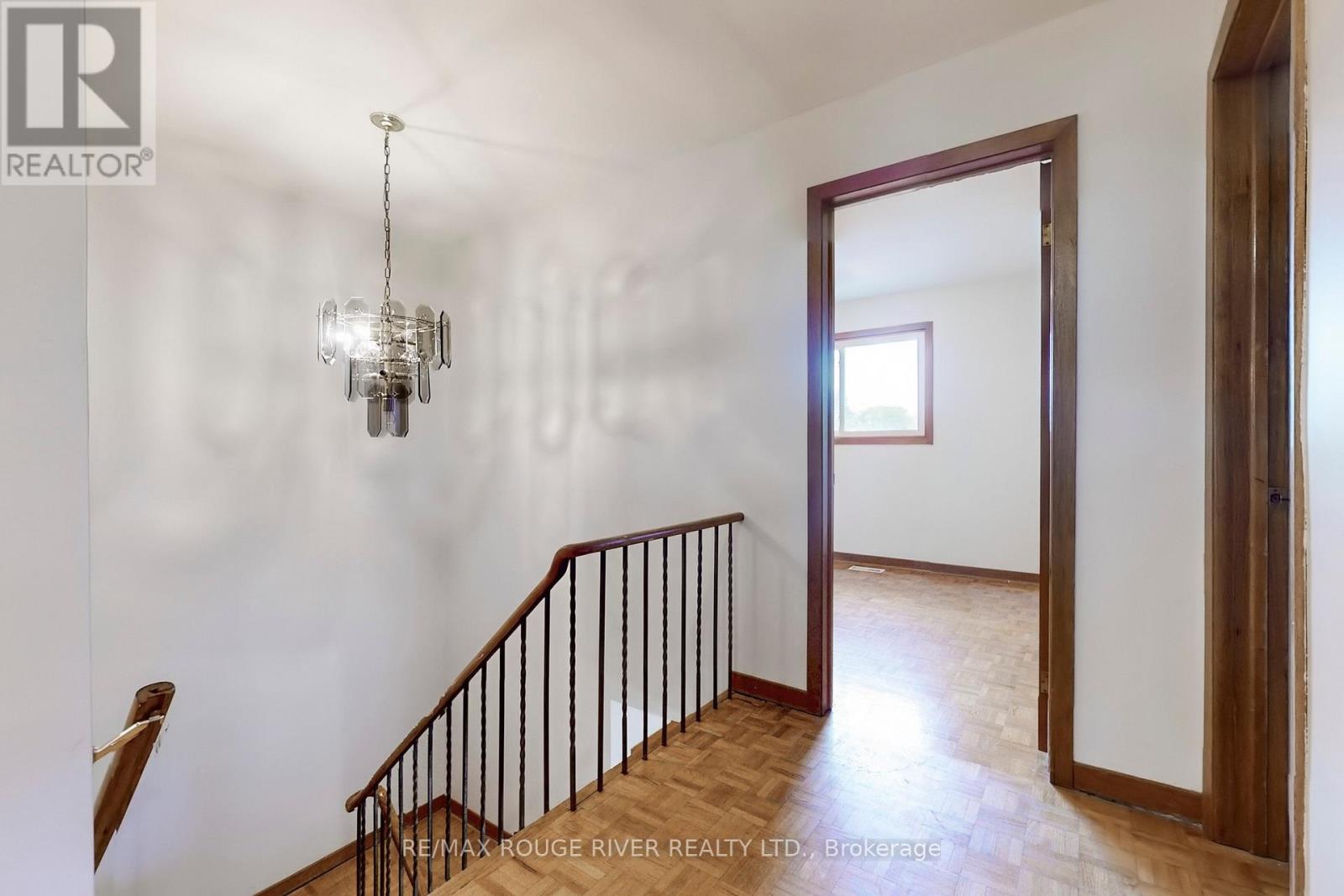 9 Comrie Terrace, Toronto, Ontario  M1M 3T1 - Photo 15 - E12318843