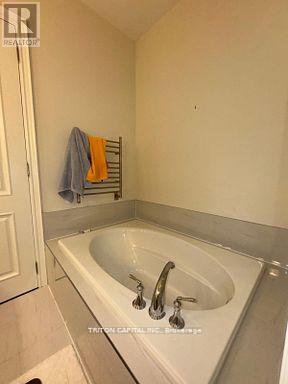 79 Annsleywood Court, Vaughan, Ontario  L4H 4G6 - Photo 15 - N12318803