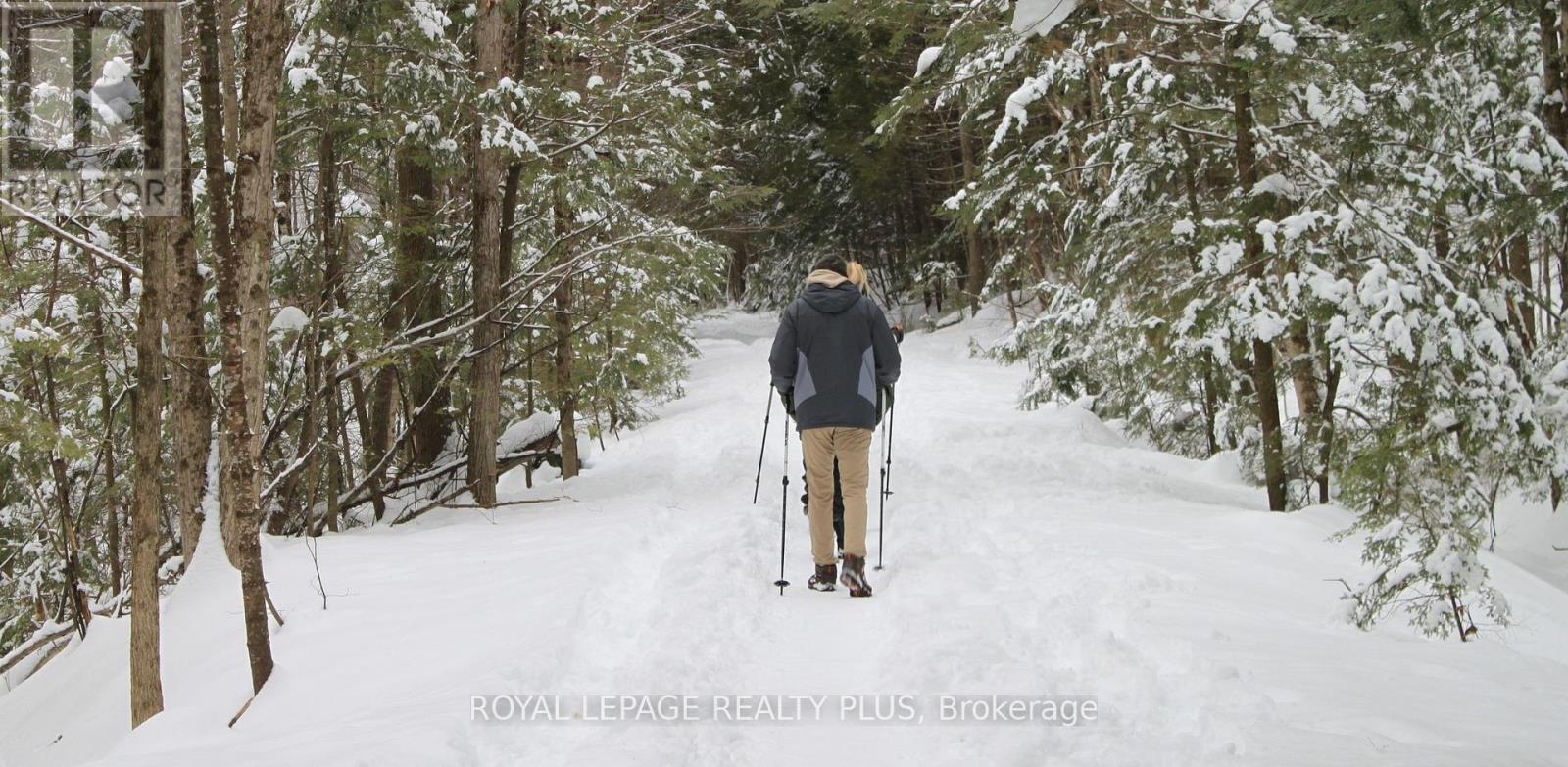 28 Navigator Road, Penetanguishene, Ontario  L9M 0W6 - Photo 12 - S12318830