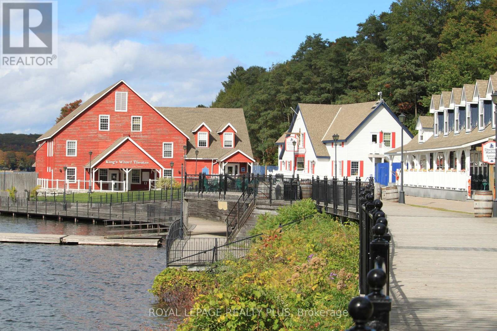 34 Magazine Street, Penetanguishene, Ontario  L9M 0W7 - Photo 7 - S12318834