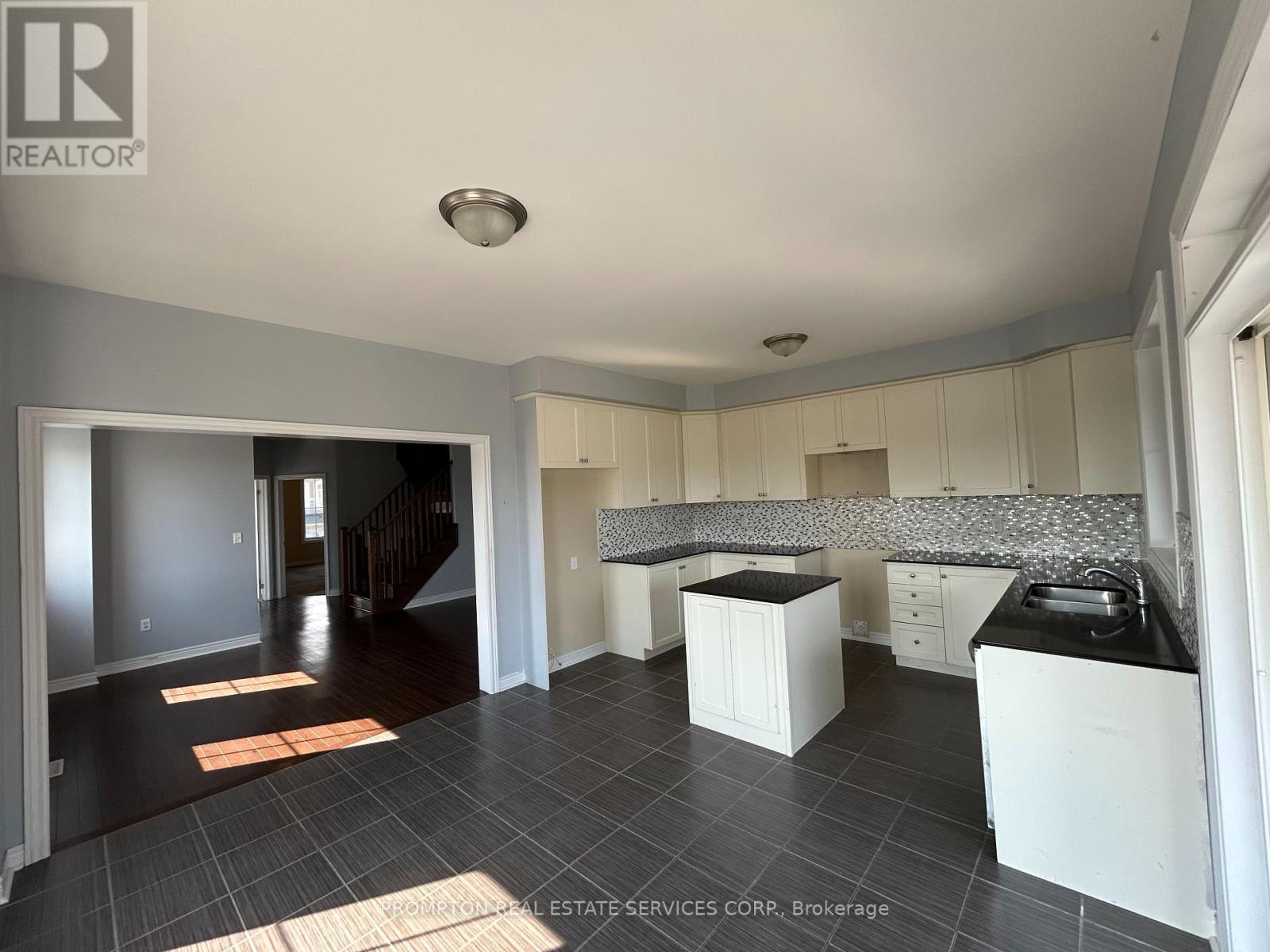 1 Fresnel Road, Brampton, Ontario  L7A 4Z2 - Photo 14 - W12318817
