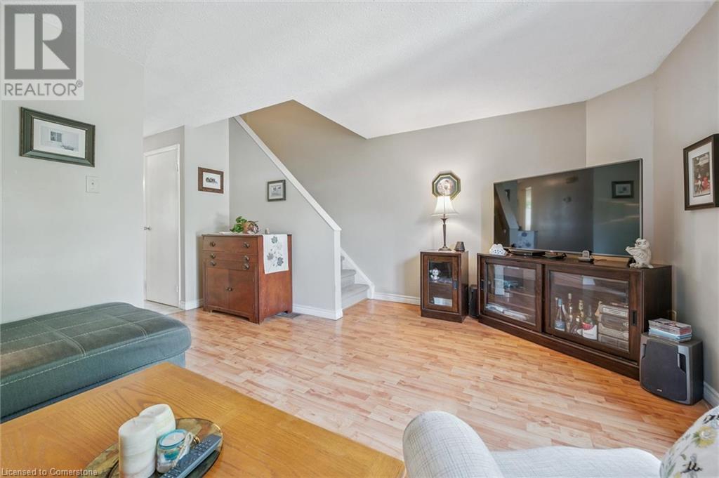 40 Silvercreek Parkway N Unit# 30, Guelph, Ontario  N1H 7X5 - Photo 6 - 40756586