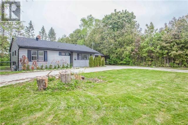 1011 Janette Street, Newmarket, Ontario  L3Y 3C4 - Photo 2 - N12318865