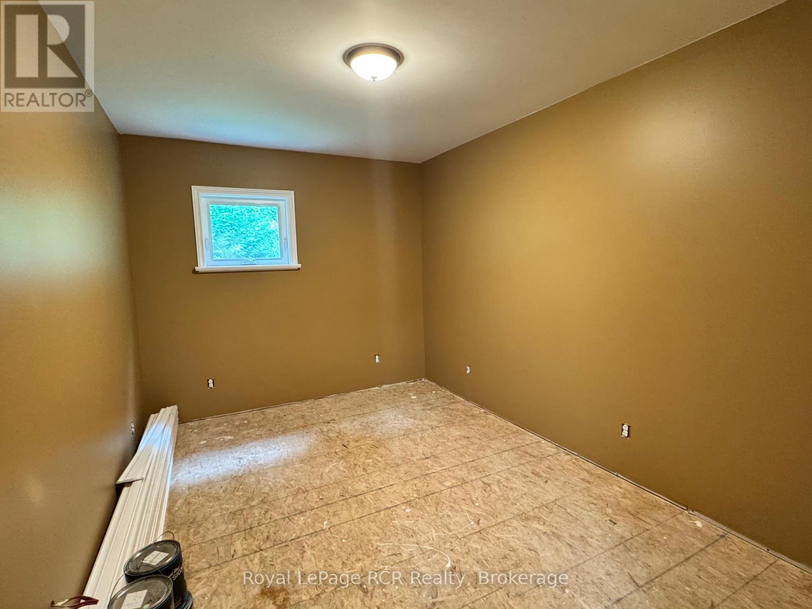 30 Sydenham Street, Grey Highlands, Ontario  N0C 1E0 - Photo 10 - X12205937
