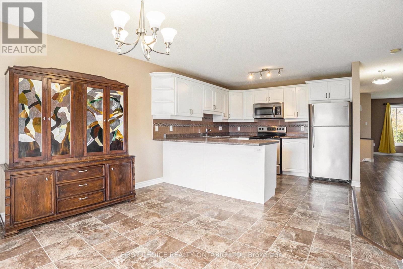 106 Panorama Avenue, Alfred And Plantagenet, Ontario  K0A 3K0 - Photo 10 - X12318913