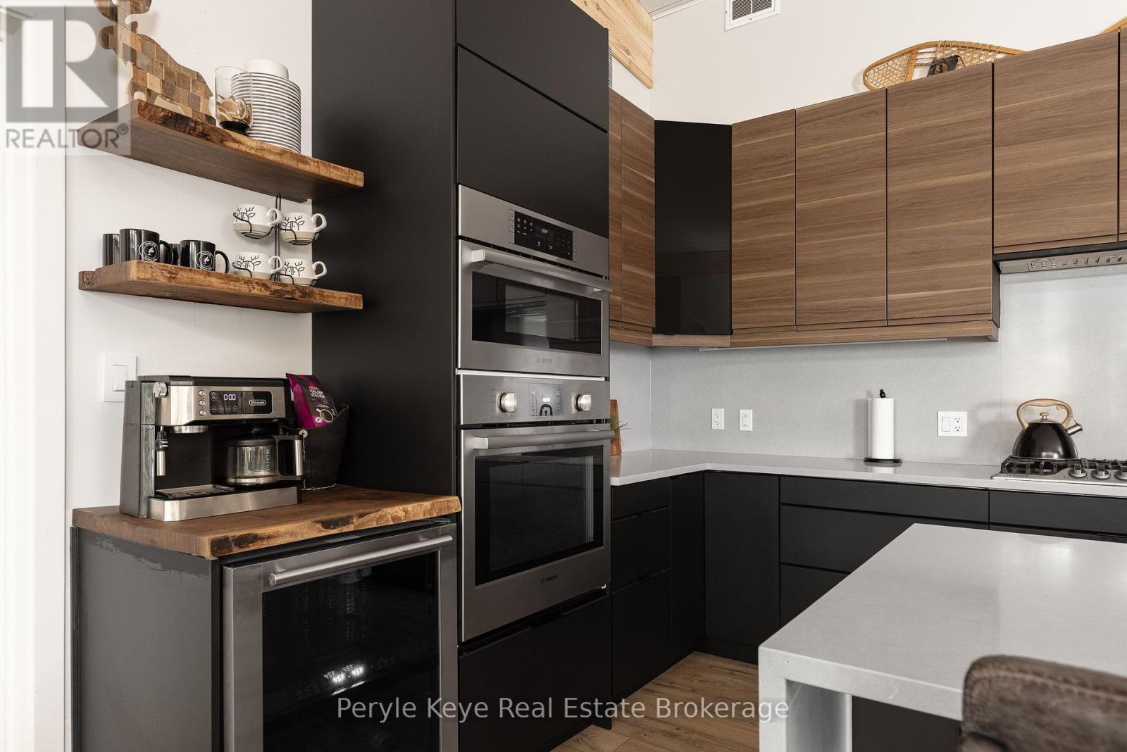 1-1387 Oxbow Lake Road, Lake Of Bays, Ontario  P1H 2J6 - Photo 20 - X12318810