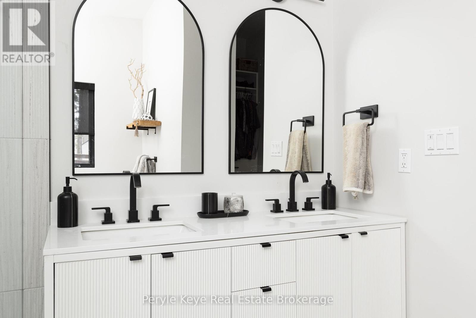 1-1387 Oxbow Lake Road, Lake Of Bays, Ontario  P1H 2J6 - Photo 40 - X12318810