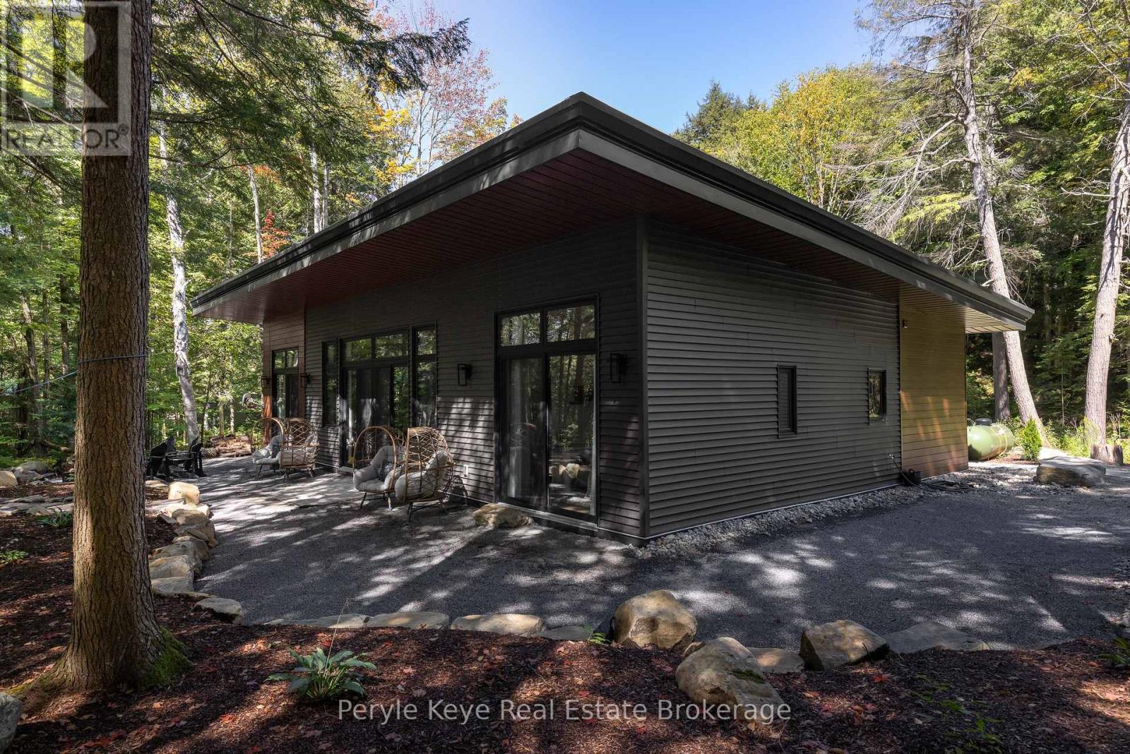 1-1387 Oxbow Lake Road, Lake Of Bays, Ontario  P1H 2J6 - Photo 7 - X12318810