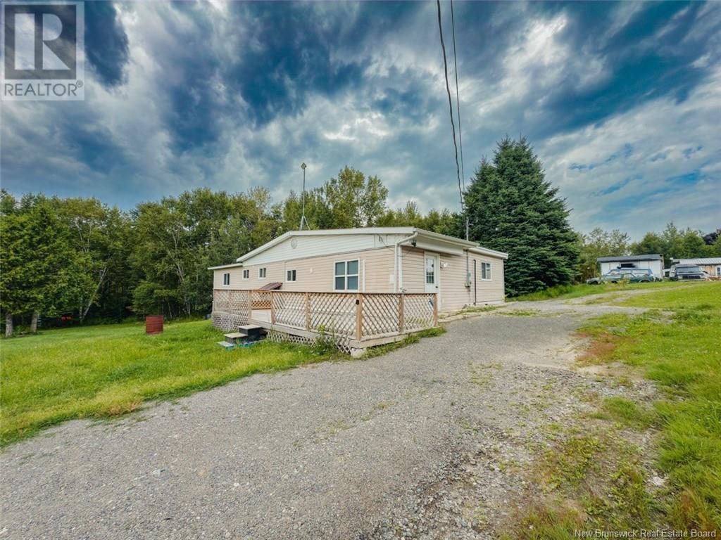 5711 Route 105, Pembroke, New Brunswick  E7N 1T8 - Photo 1 - NB120193