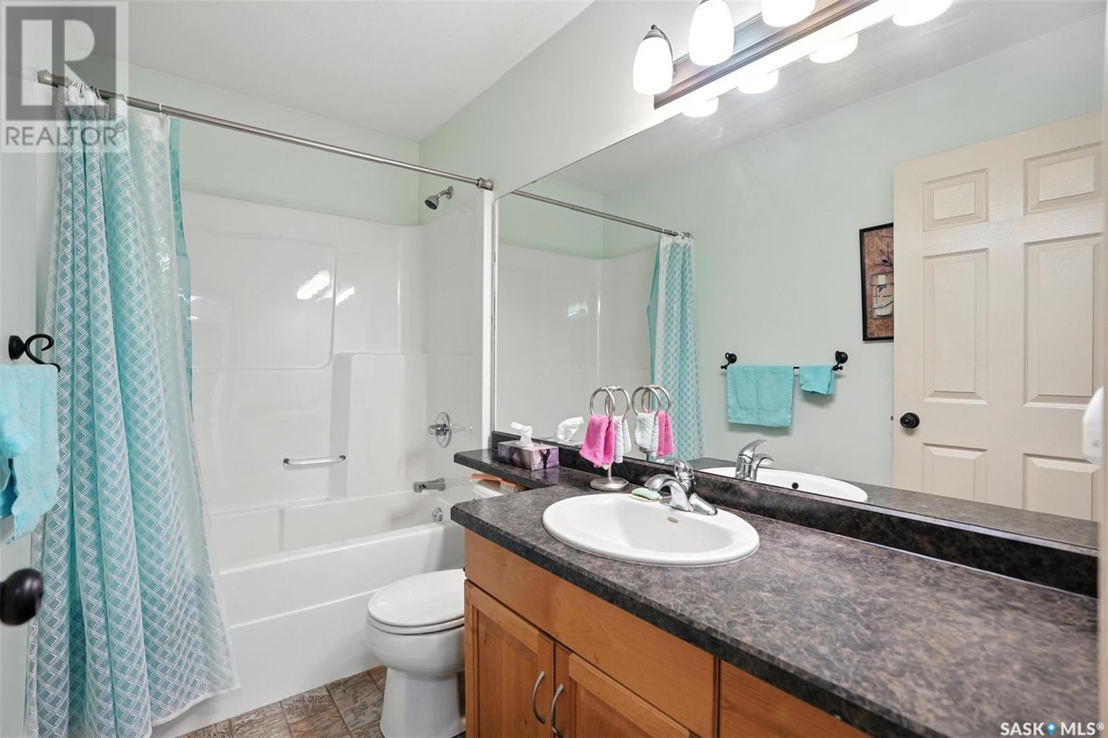 214 Lakeridge Drive, Warman, Saskatchewan  S0K 0A1 - Photo 18 - SK014285