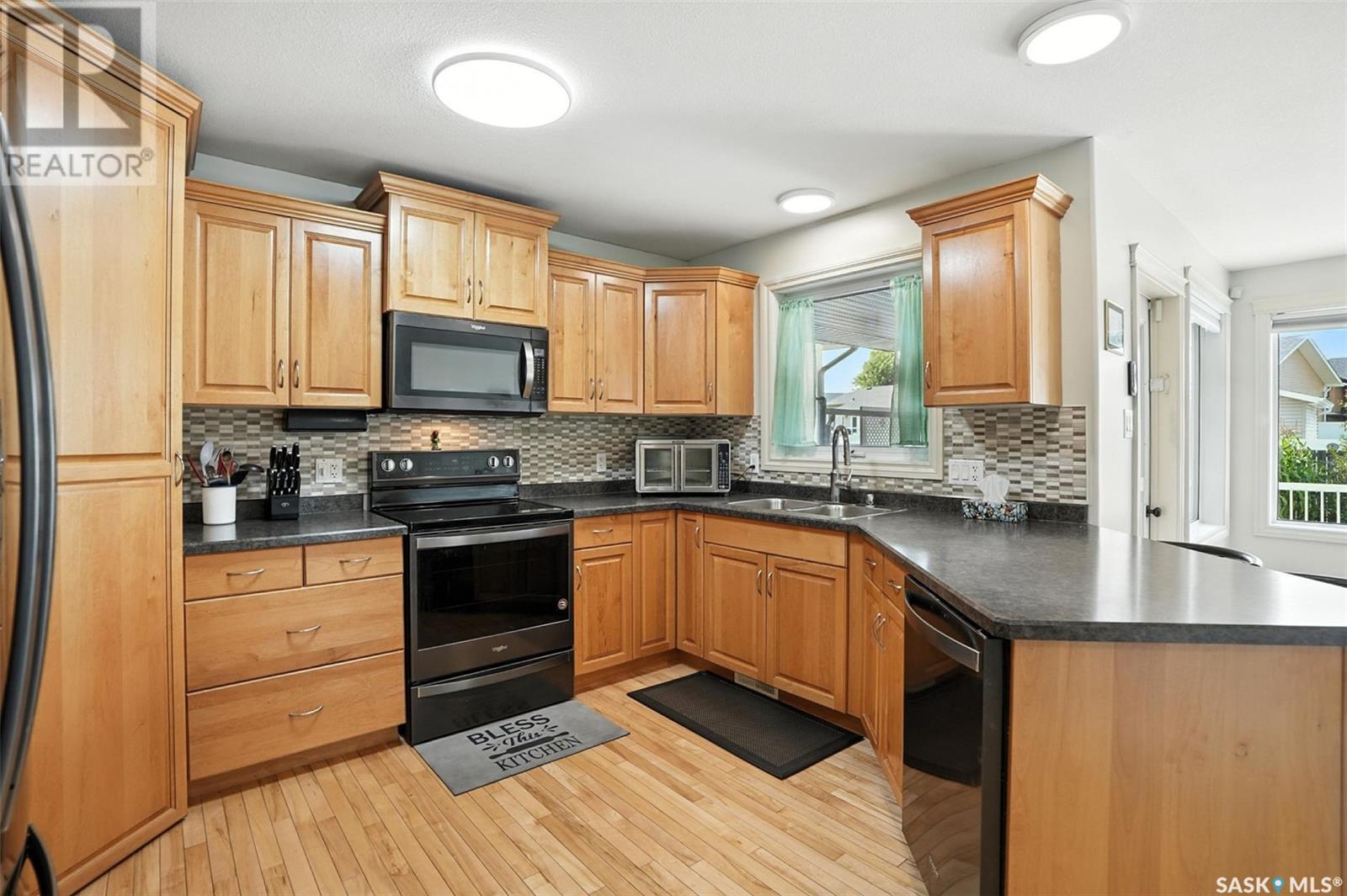 214 Lakeridge Drive, Warman, Saskatchewan  S0K 0A1 - Photo 8 - SK014285