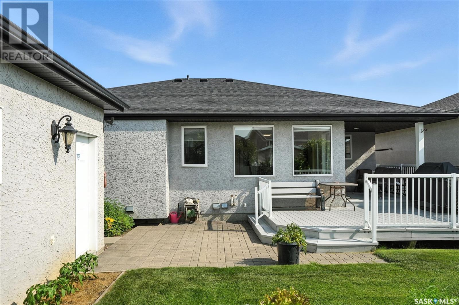 214 Lakeridge Drive, Warman, Saskatchewan  S0K 0A1 - Photo 37 - SK014285