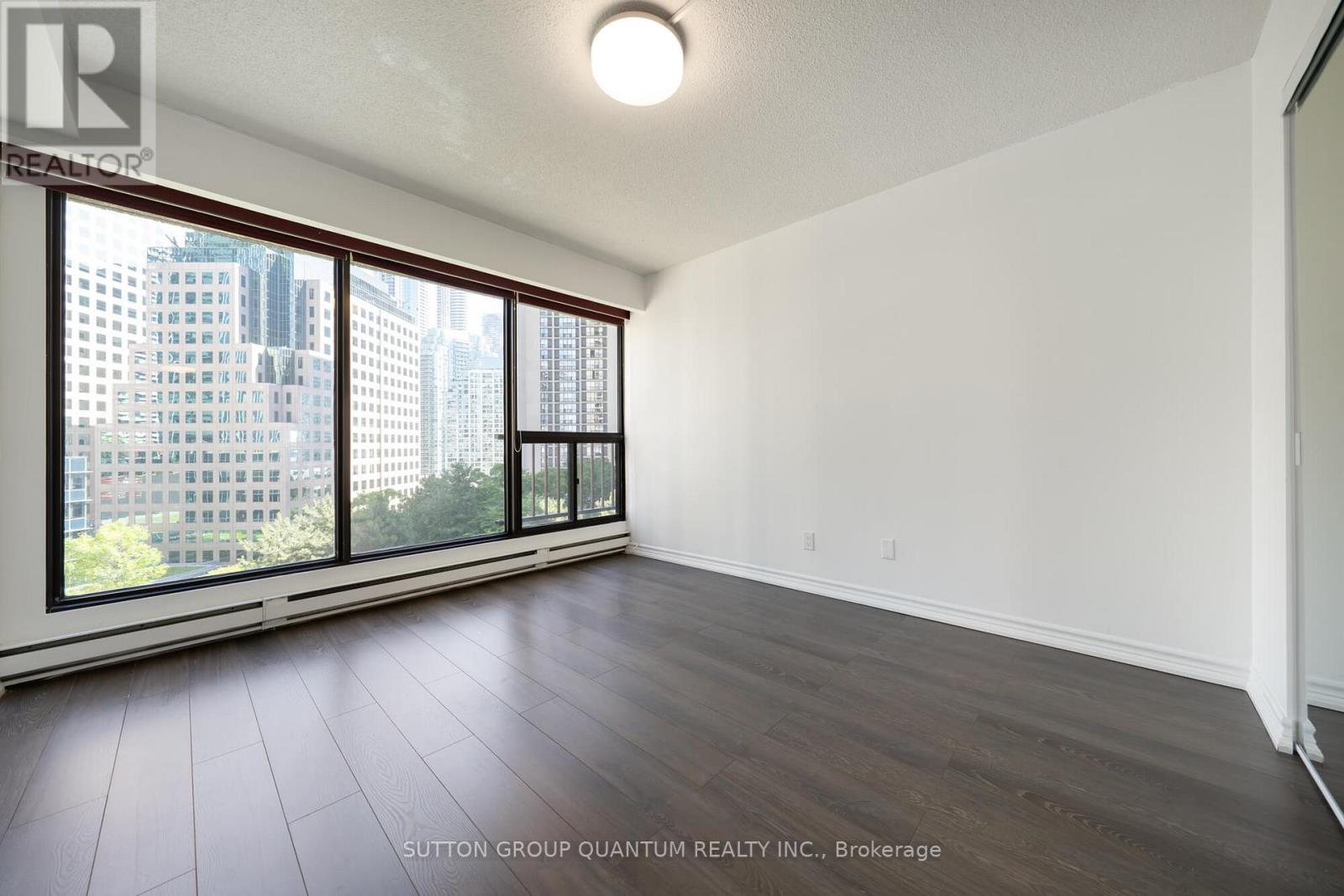 1113 - 55 Harbour Square, Toronto, Ontario  M5J 2L1 - Photo 22 - C12060022