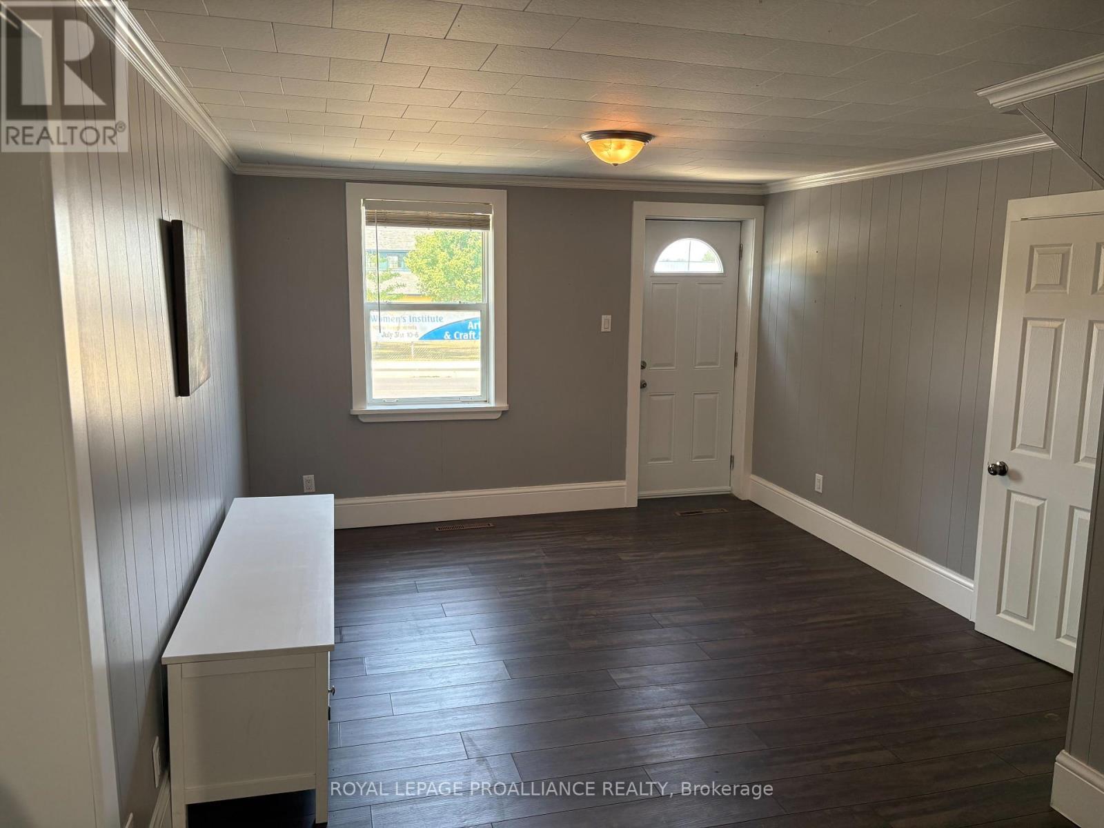 374 Main Street, Prince Edward County, Ontario  K0K 2T0 - Photo 10 - X12318933