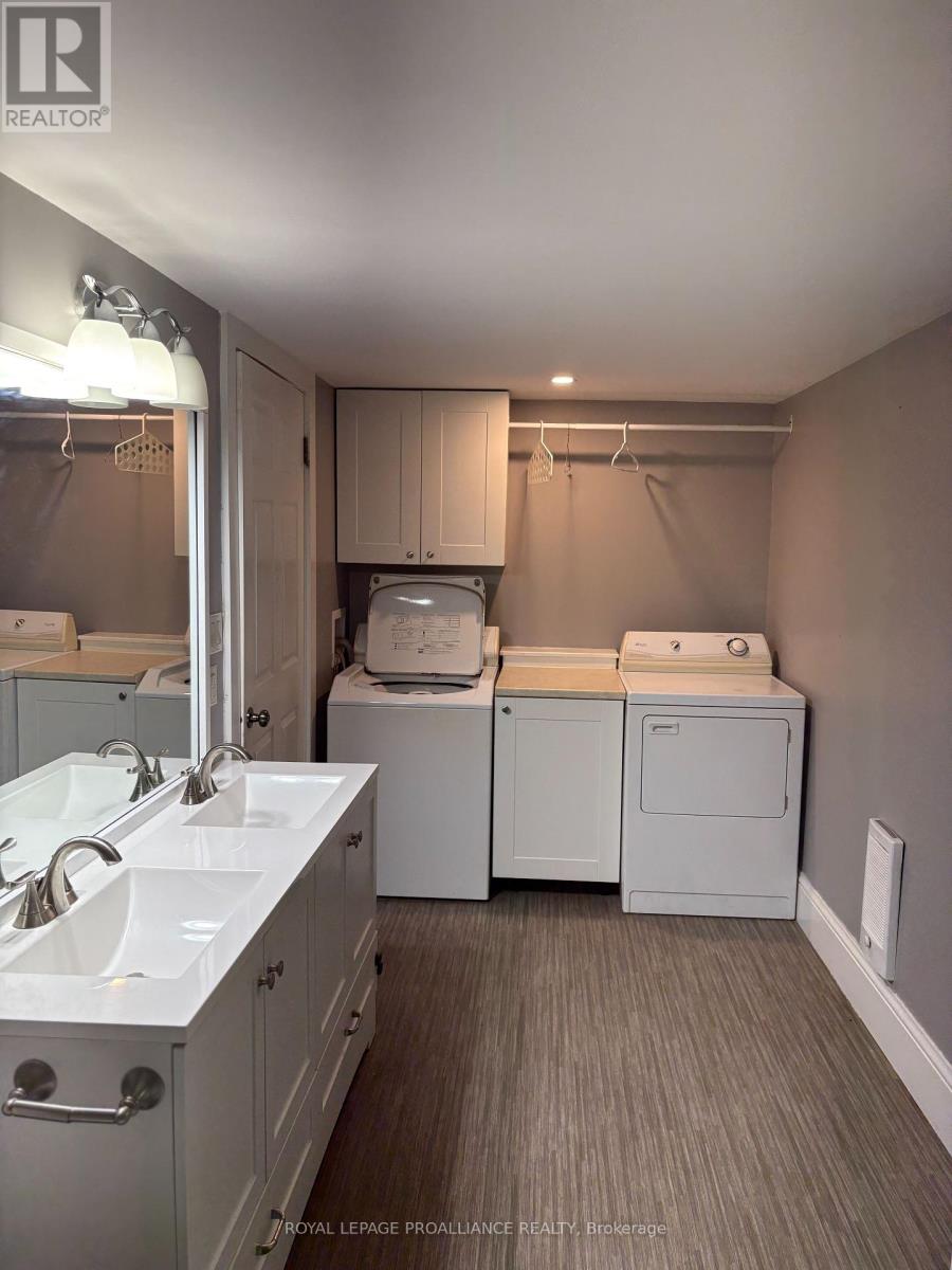 374 Main Street, Prince Edward County, Ontario  K0K 2T0 - Photo 12 - X12318933