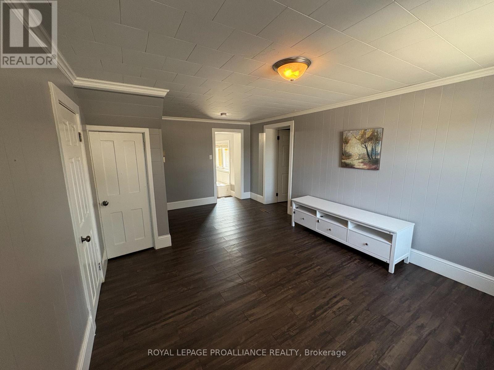 374 Main Street, Prince Edward County, Ontario  K0K 2T0 - Photo 13 - X12318933