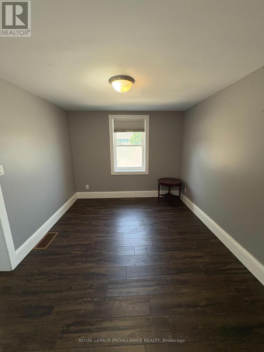 374 Main Street, Prince Edward County, Ontario  K0K 2T0 - Photo 15 - X12318933