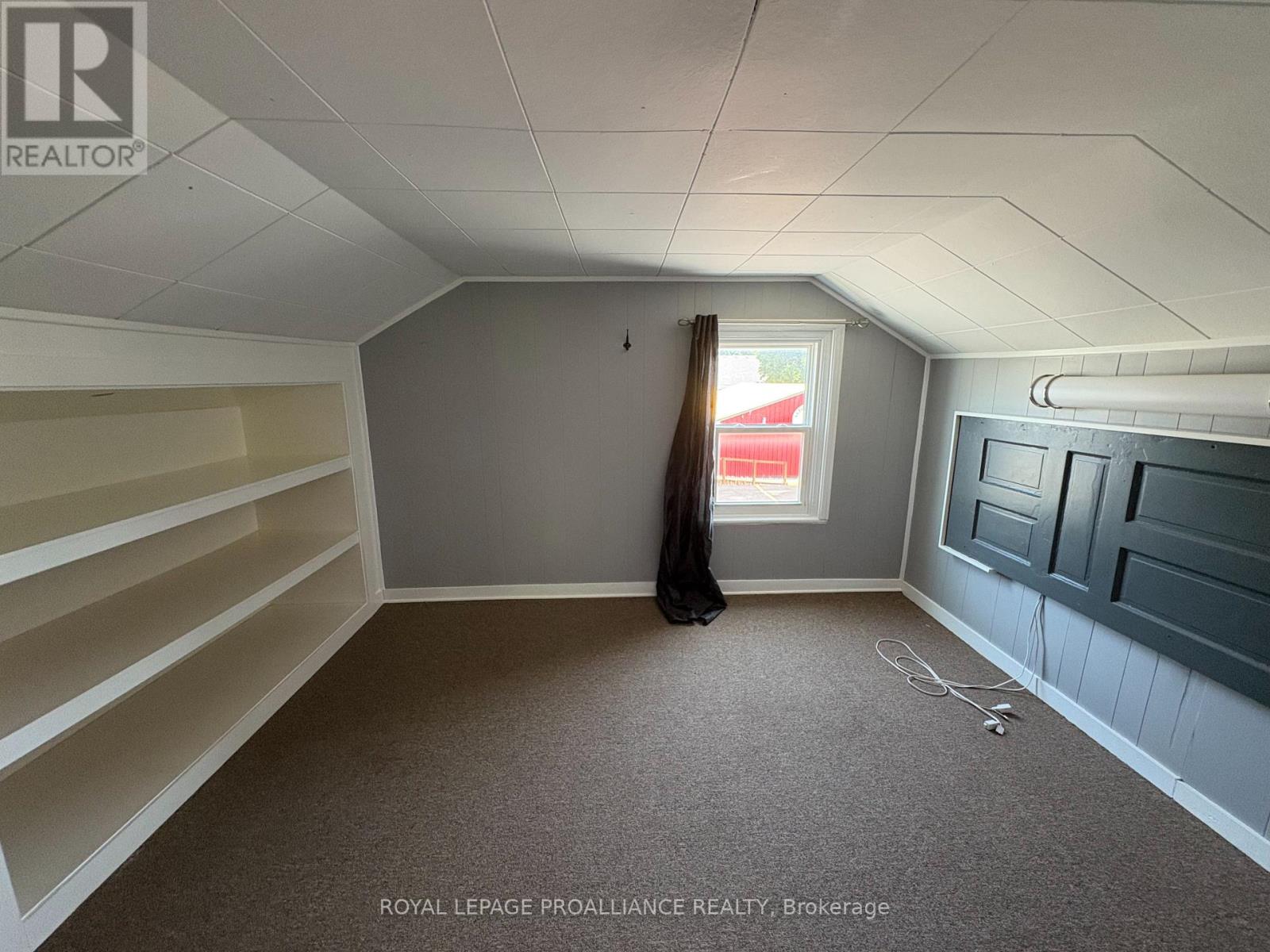 374 Main Street, Prince Edward County, Ontario  K0K 2T0 - Photo 18 - X12318933